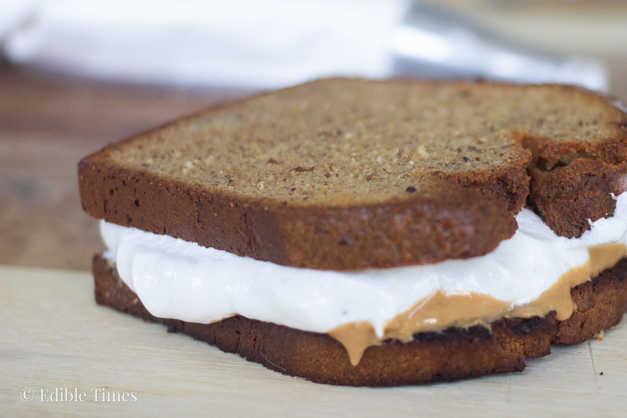 Fluffernutter Sandwich + Homemade Marshmallow Fluff