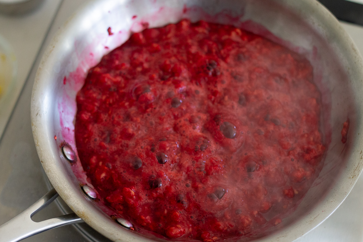 Raspberry French Macaron Recipe & Classic Fillings Edible Times